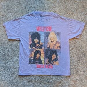 Motley Crue T Shirt Mens L Purple Shout At The Devil Band Graphic Tee